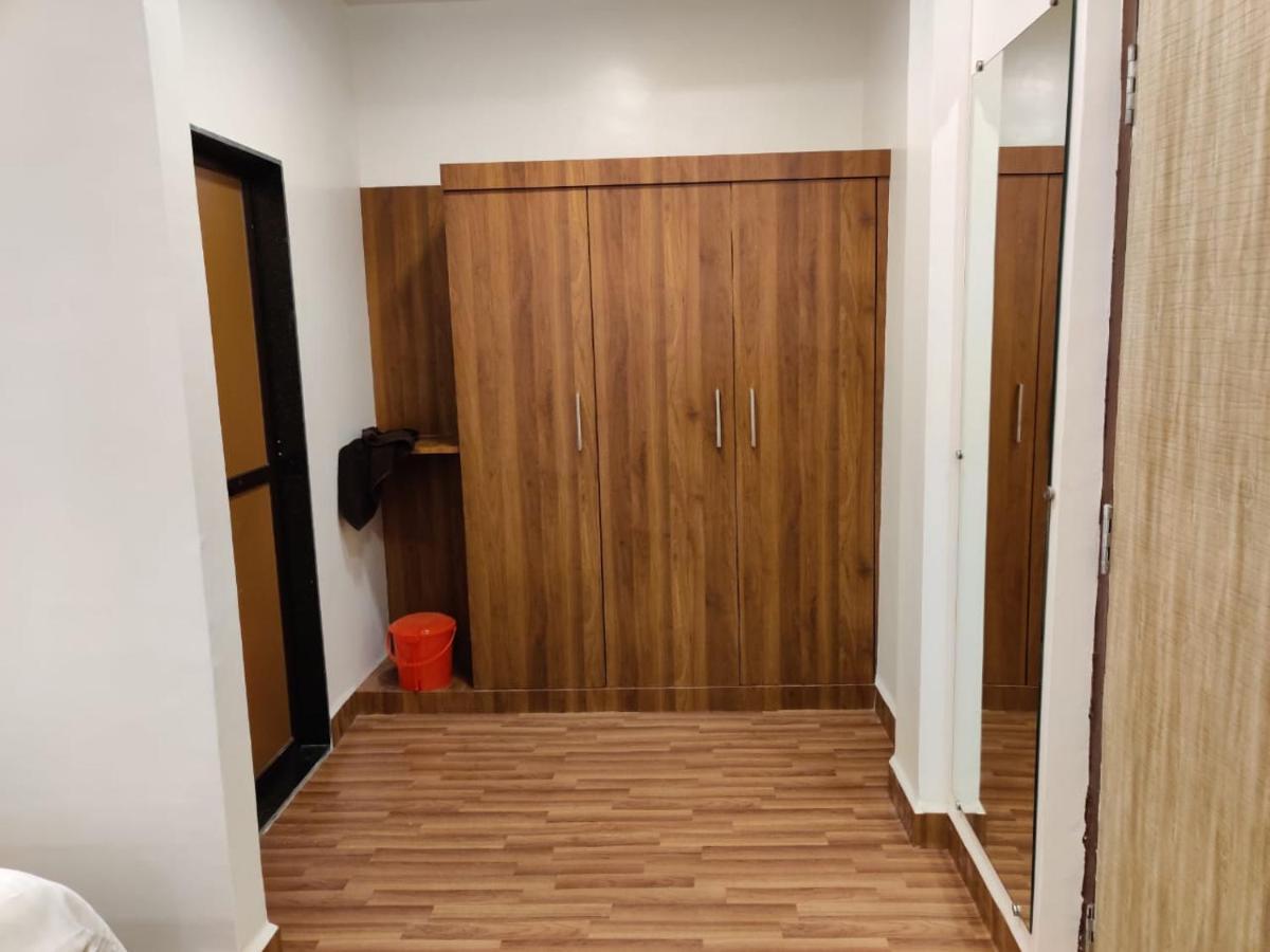 Hotel Surya Grande Kudal  エクステリア 写真