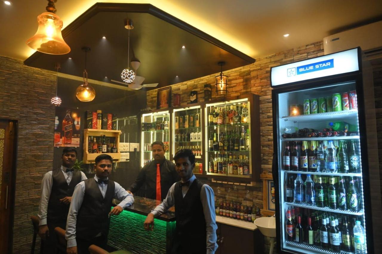 Hotel Surya Grande Kudal  エクステリア 写真
